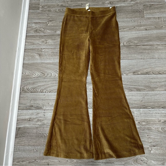 aerie Pants - Aerie High Waist Ribbed Velour Flare Pants